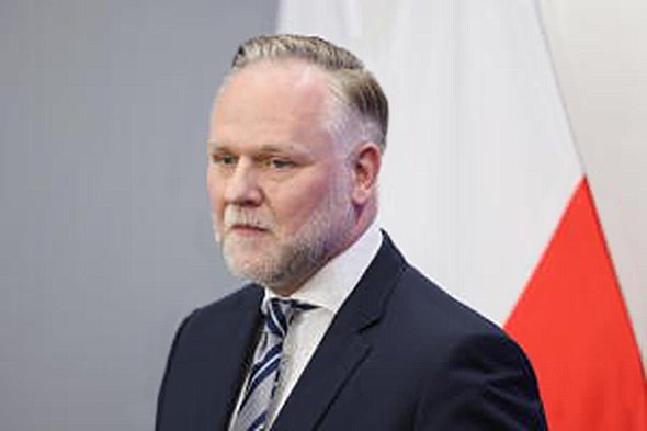 Warszawa, 31.05.2023. Wiceprezes Orlen Synthos Green Energy Dawid Jackiewicz podczas konferencji prasowej w siedzibie MEiN w Warszawie, 31 bm. Temat spotkania: "Ogłoszenie powstania Europejskiego Centrum Kształcenia Kadr dla Energetyki Jądrowej (ECKKJE)". (ls/doro) PAP/Leszek Szymański